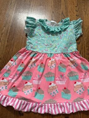 Honeydew boutique cupcake and sprinkles sundress sz 6/7